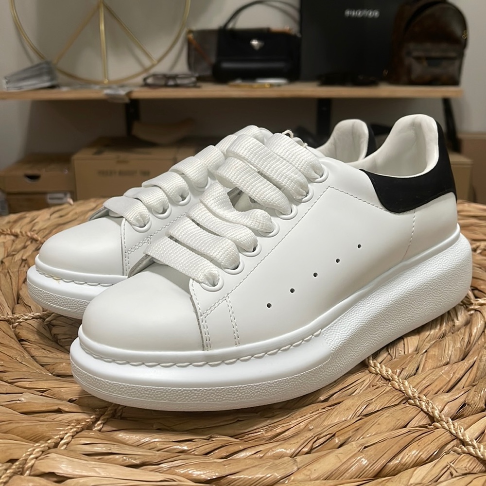 Alexander McQueen Sneaker